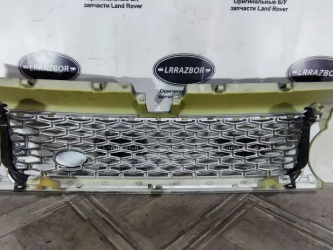 Решетка радиатора Range Rover Sport L320