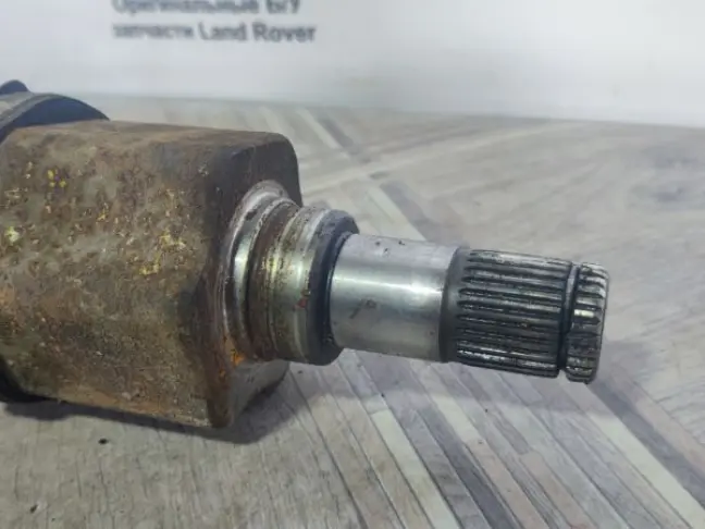 Привод передний левый Land Rover Sport L320