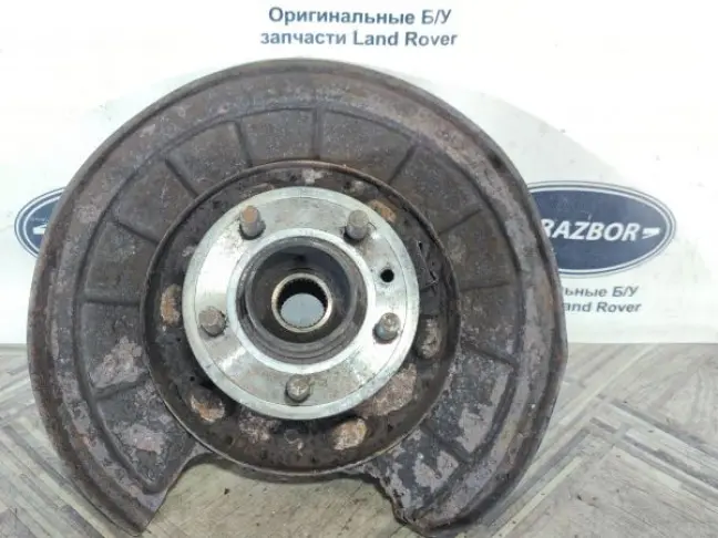 Кулак задний правый Range Rover Sport L320