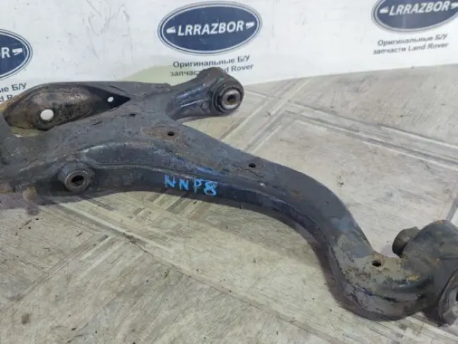 Рычаг передний нижний левый Range Rover Sport L320