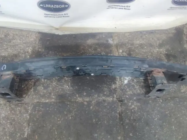 Усилитель переднего бампера Range Rover Sport L320