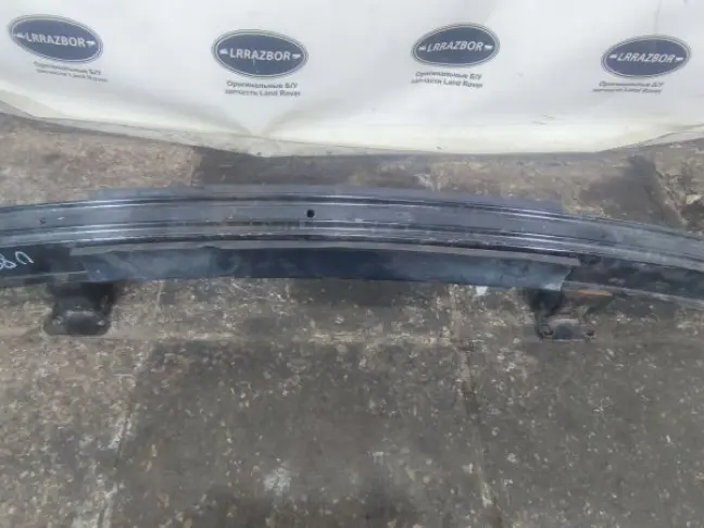 Усилитель переднего бампера Range Rover Sport L320