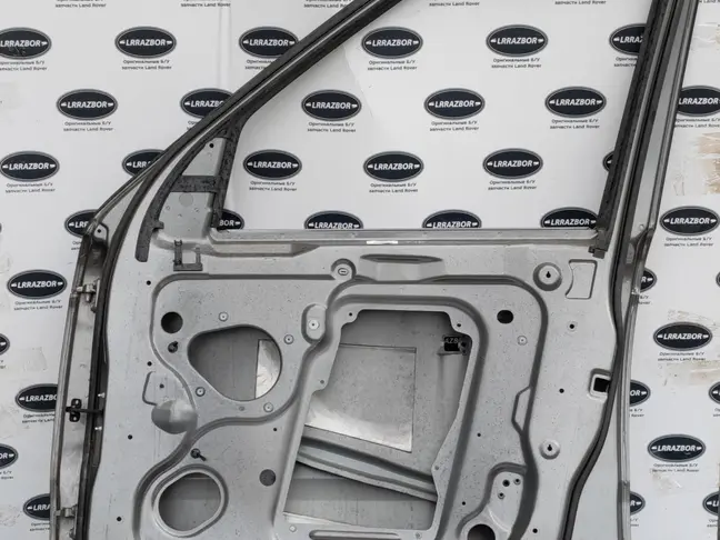 Дверь передняя правая Range Rover Sport L320 05-12