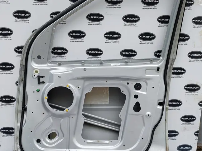 Дверь передняя правая Land Rover Freelander 2