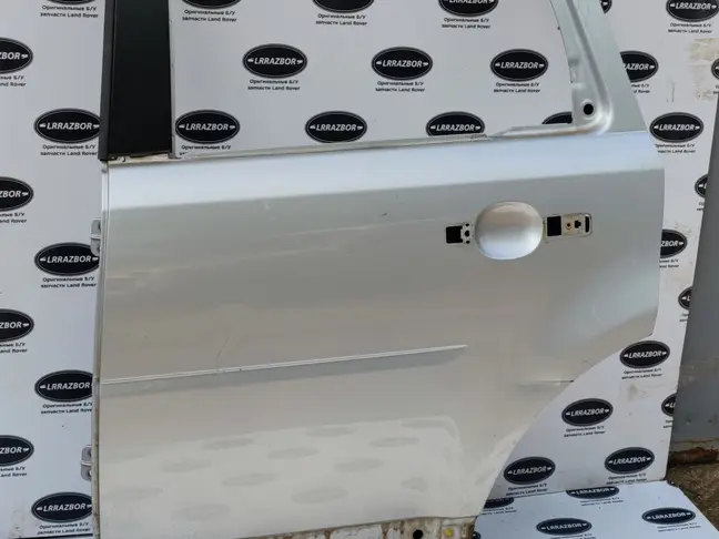 Дверь задняя левая Land Rover Freelander 2