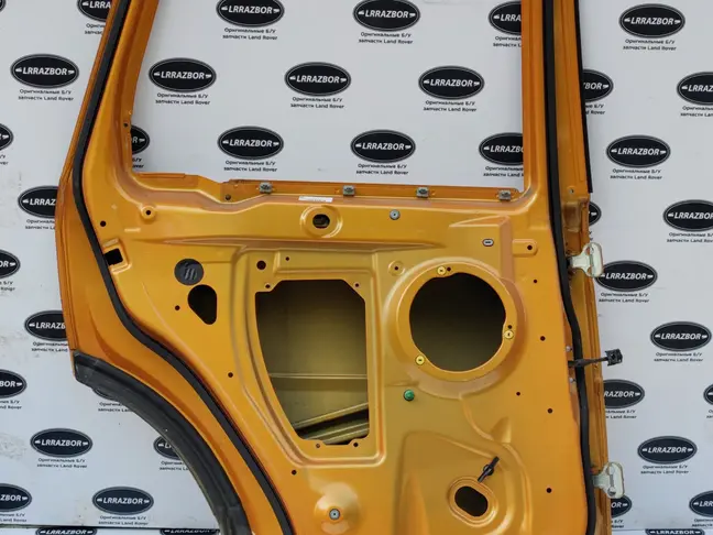 Дверь задняя левая Land Rover Freelander 2
