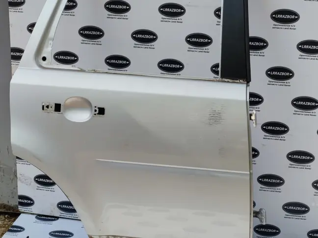 Дверь задняя правая Land Rover Freelander 2