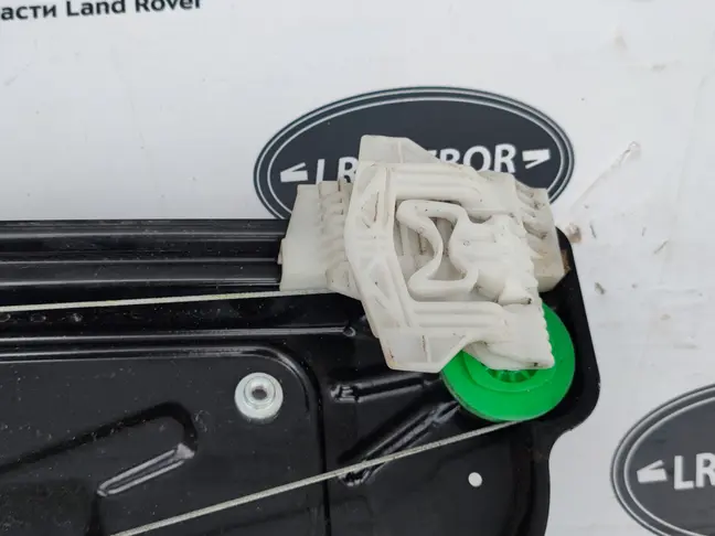 Стеклоподъемник задний правый Range Sport L320