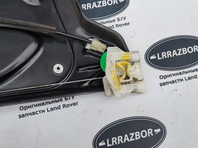 Cтеклоподъемник передний левый Range Sport L320