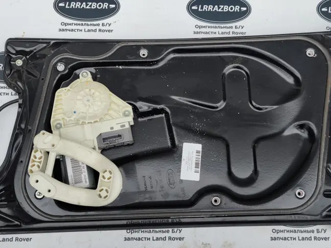 Cтеклоподъемник передний левый Range Sport L320