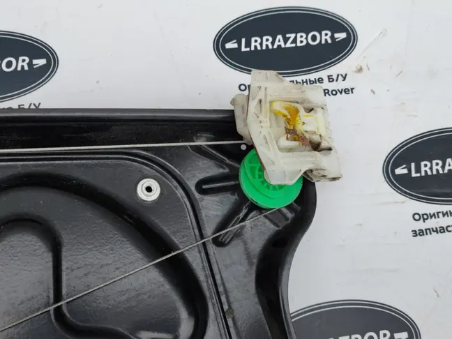 Cтеклоподъемник передний левый Range Sport L320