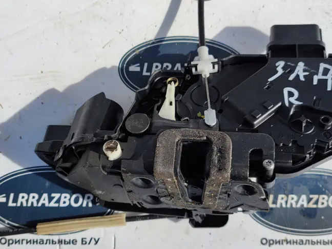Замок двери задней левой Range Rover Sport L320