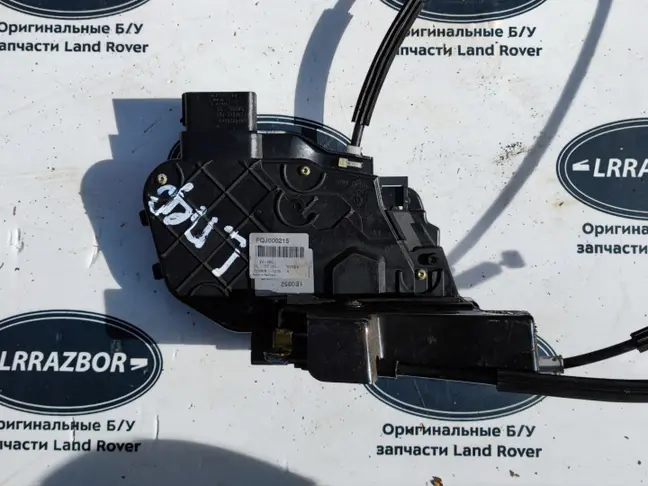Замок двери передний левый Range Rover Sport L320