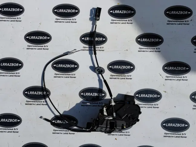 Замок двери передний левый Range Rover Sport L320