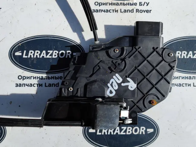 Замок двери передний правый Range Rover Sport L320