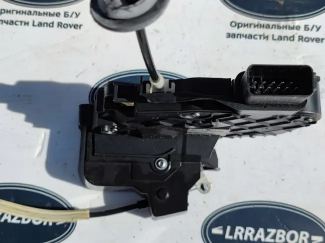 Замок двери задний правый Range Rover Sport L320