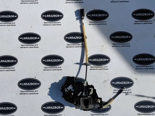 Замок двери задний правый Range Rover Sport L320