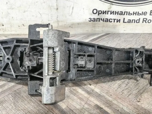Ручка двери передняя правая Range Rover Sport L320