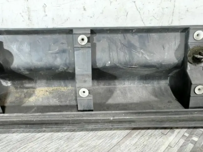 Молдинг передний левый  Range Rover Sport L320