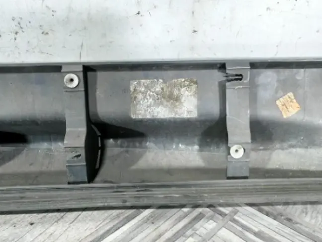 Молдинг передний левый  Range Rover Sport L320