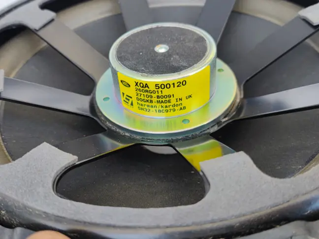 Саббуфер Range Rover Sport L320 05-13