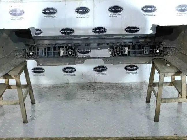 Бампер задний Range Rover Sport L320 05-09