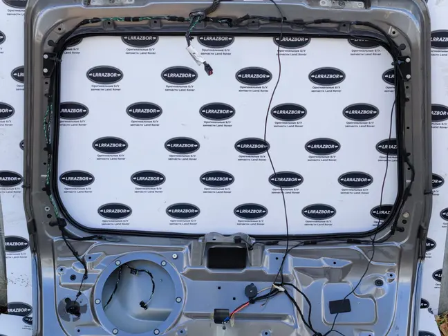 Крышка багажника Range Rover Sport L320