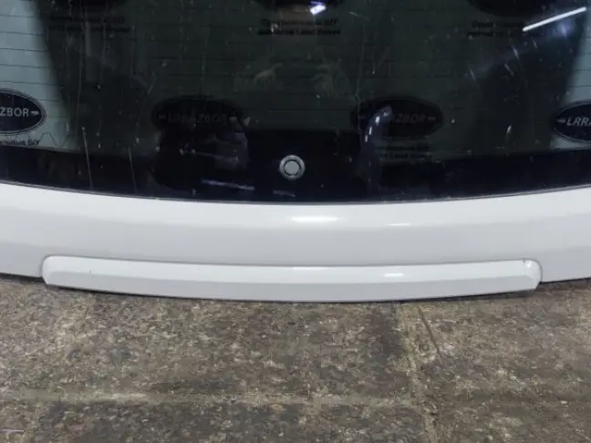 Стекло крышки багажника Range Rover Sport L320