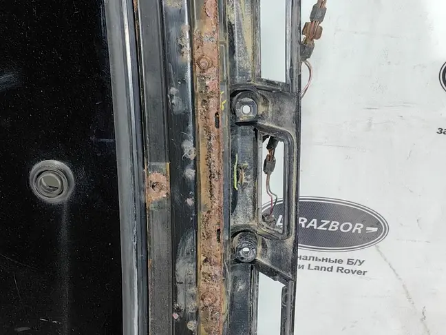 Стекло крышки багажника Range Rover Sport L320