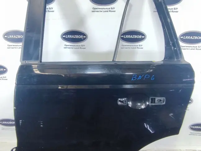 Дверь задняя левая Range Rover Sport L320 05-12