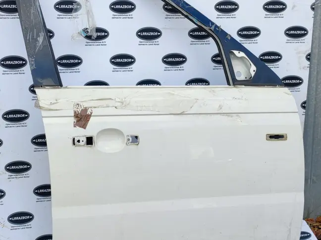 Дверь передняя правая Range Rover Sport L320 05-12