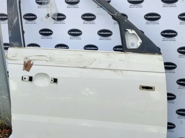 Дверь передняя правая Range Rover Sport L320 05-12