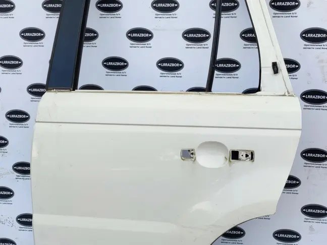 Дверь задняя левая Range Rover Sport L320 05-12