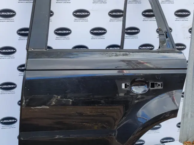 Дверь задняя левая Range Rover Sport L320 05-12