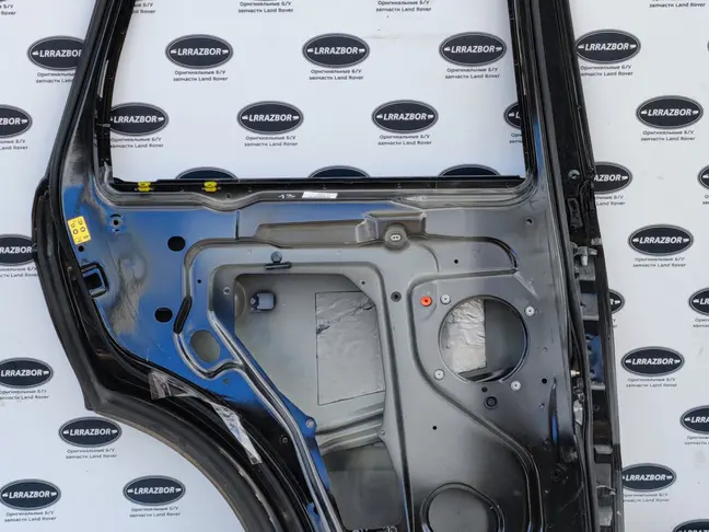 Дверь задняя левая Range Rover Sport L320 05-12