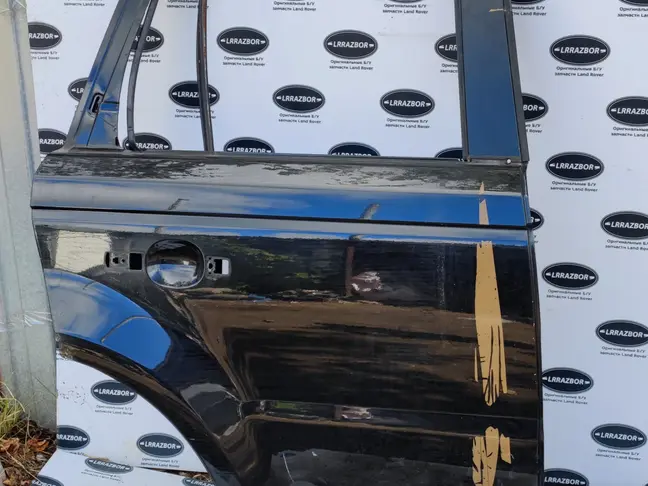 Дверь задняя правая Range Rover Sport L320 05-12