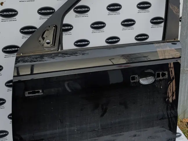 Дверь передняя левая Range Rover Sport L320 05-12