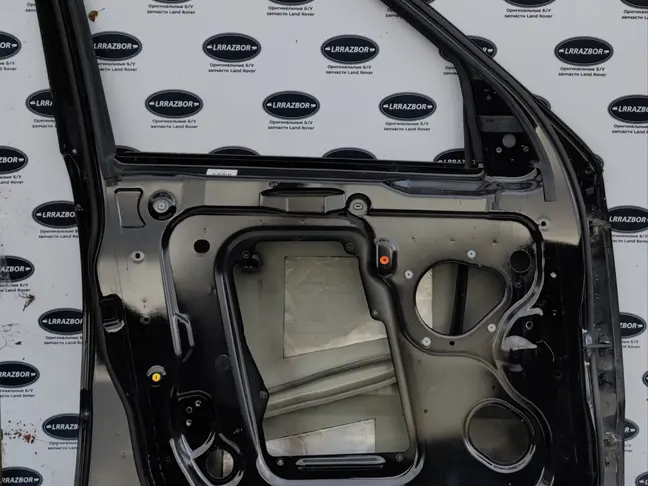 Дверь передняя левая Range Rover Sport L320 05-12