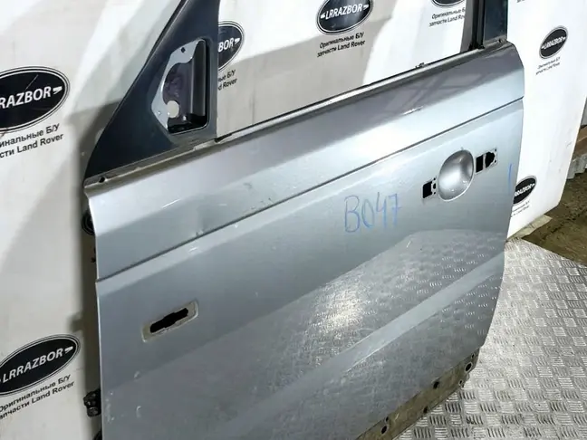 Дверь передняя левая Range Rover Sport L320 05-12