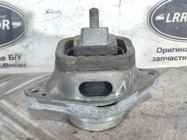 Опора подушка ДВС правая Range Rover 3 L322 4.2