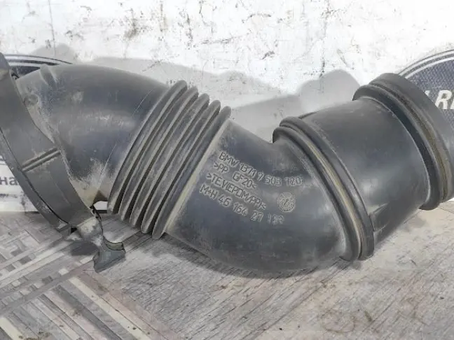 Патрубок воздушный Range Rover 4.4 L322 M62