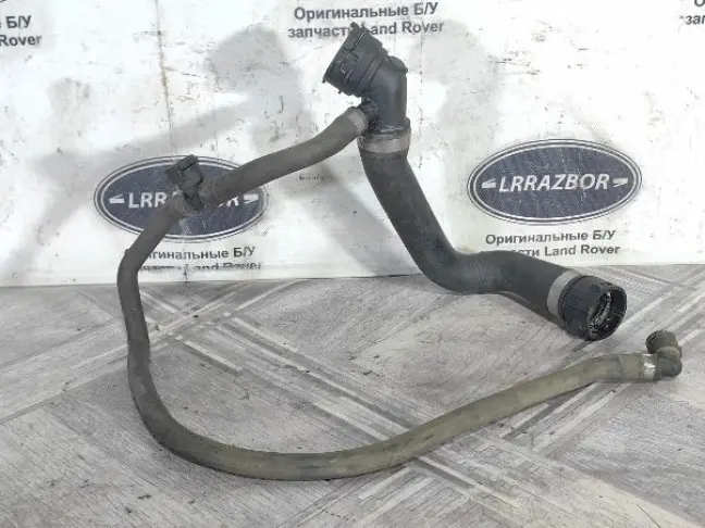 Патрубок охлаждения верх Range Rover 4.4 L322 M62