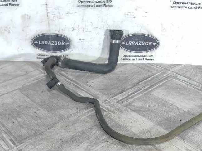 Патрубок охлаждения верх Range Rover 4.4 L322 M62