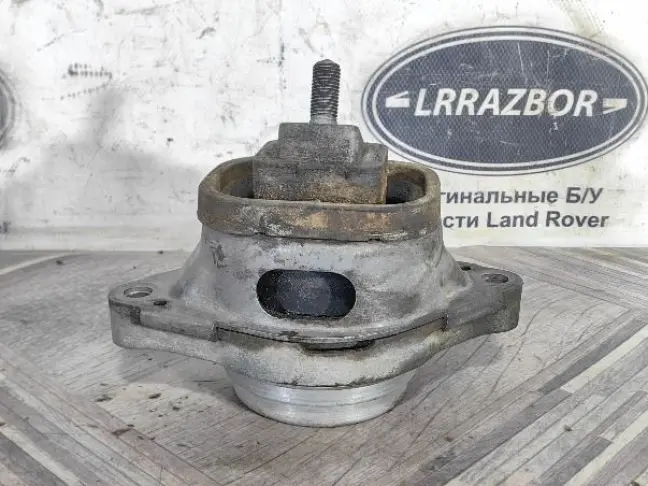 Подушка ДВС правая Range Rover 3 L322 4.4 M62B44