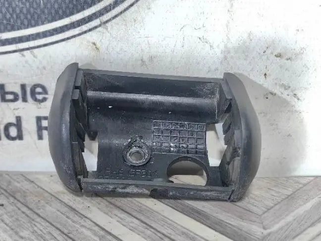 Кронштейн камеры задней Range Rover 3 L322 05-09