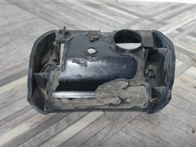 Кронштейн камеры задней Range Rover 3 L322 05-09