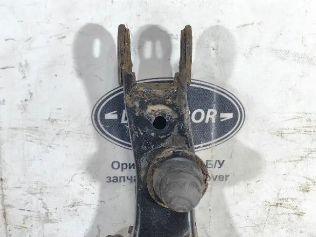 Рычаг задний правый верхний Range Rover L322 02-12