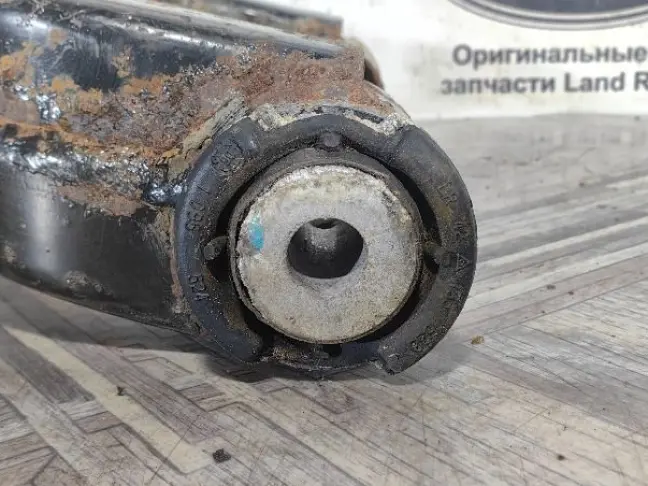 Рычаг задний левый верхний Range Rover L322 02-12
