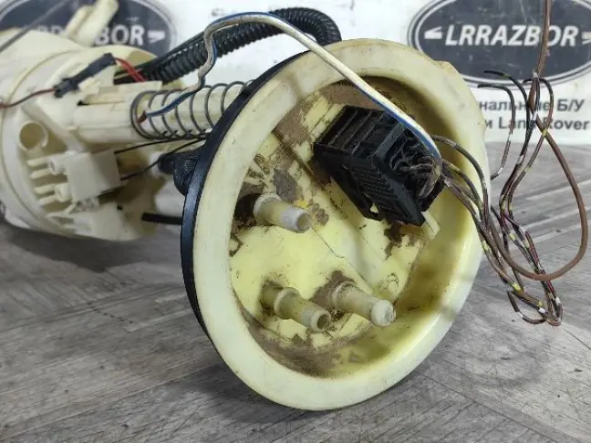 Насос топливный в бак Range Rover 3 L322 4.4 M62