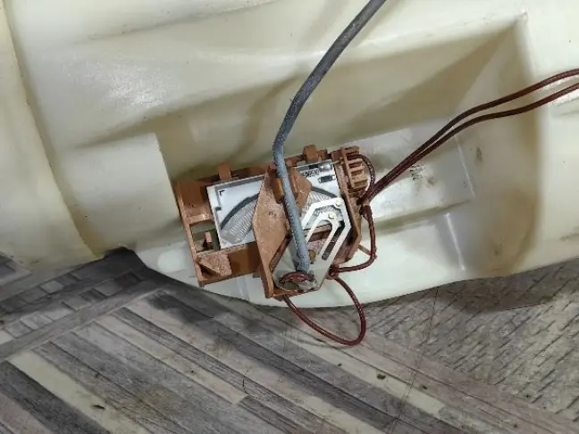 Насос топливный в бак Range Rover 3 L322 4.4 M62